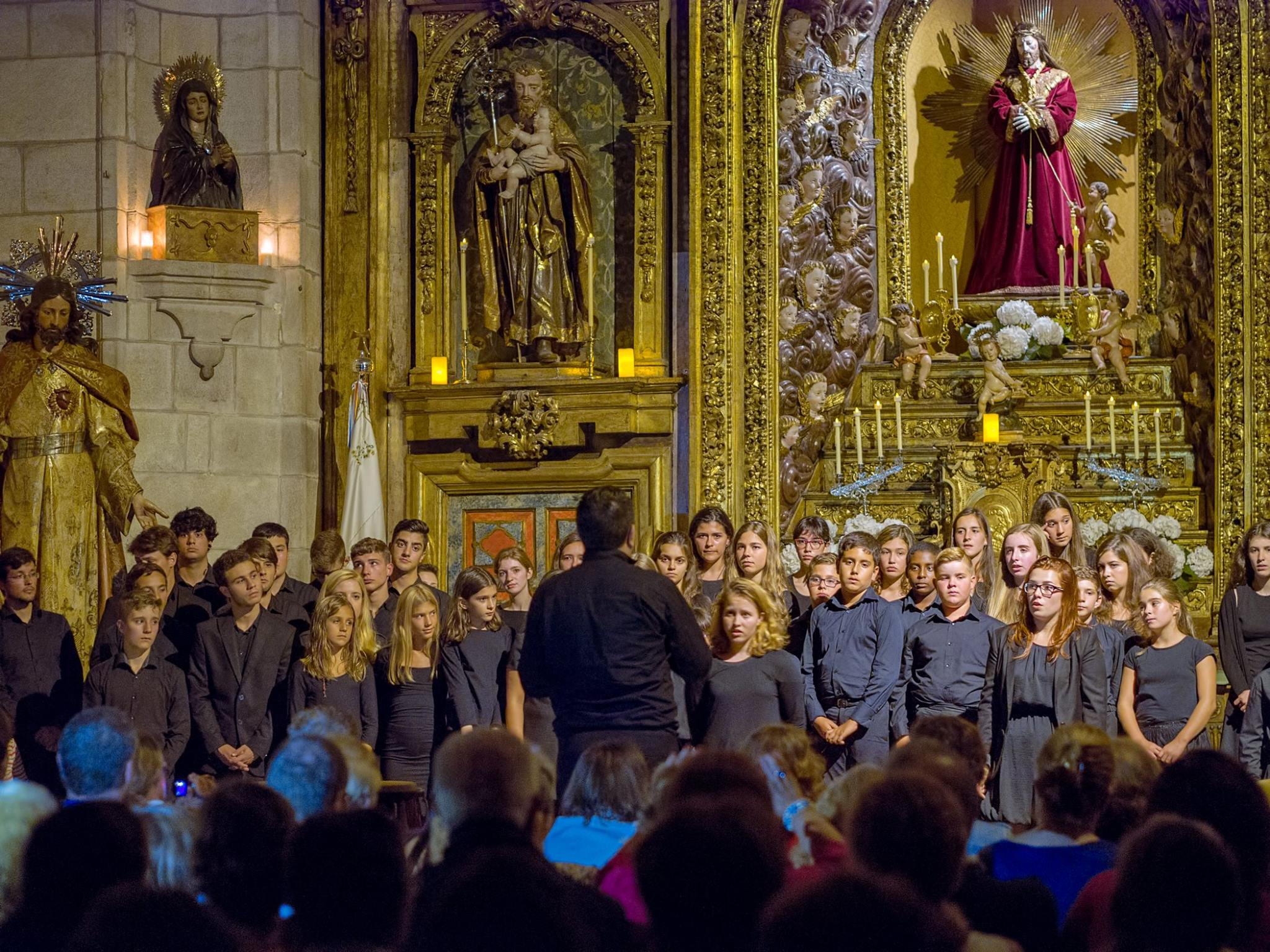 14114797_651060898395140_6550938675095335098_o